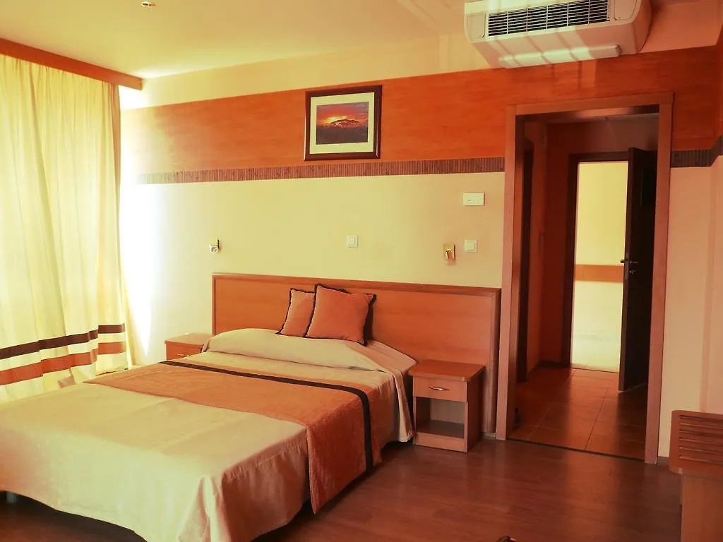 Impala Hotel Varna 3*,